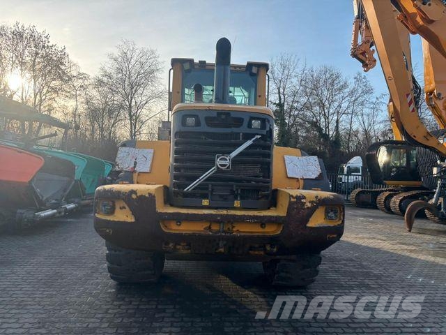 Volvo L120 F لوادر بعجل