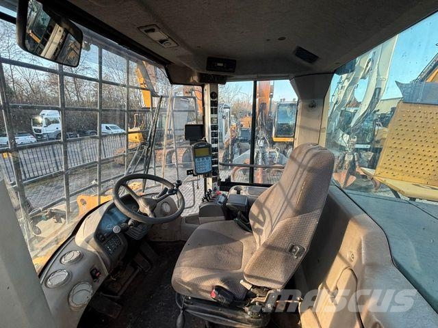 Volvo L120 F لوادر بعجل