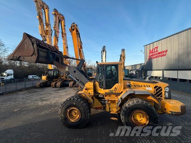 Volvo L120 F لوادر بعجل