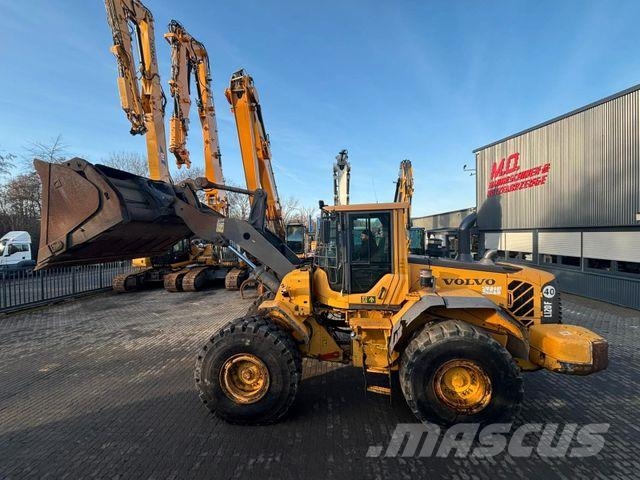 Volvo L120 F لوادر بعجل