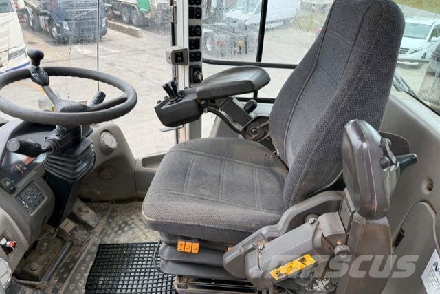 Volvo L250G معدات البناء - غير ذلك