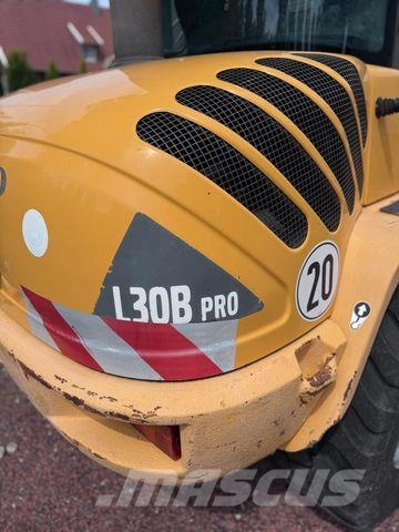 Volvo L30B Pro 4x4 inkl. Schaufel & Gabel Iekrāvēji uz riteņiem