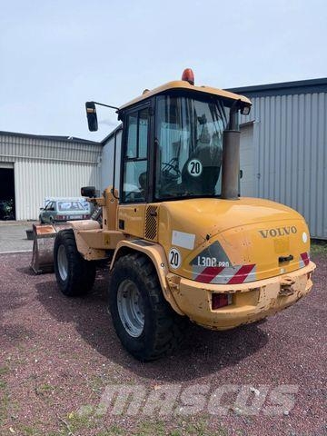 Volvo L30B Pro 4x4 inkl. Schaufel & Gabel Iekrāvēji uz riteņiem
