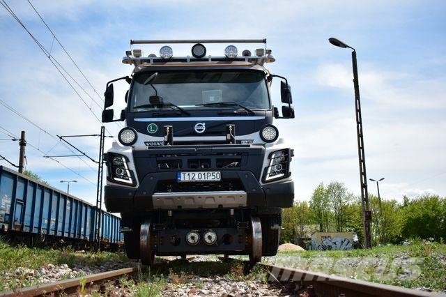 Volvo NEW FMX 8x4 RAIL ROAD SCHIENEN TWO WAY Вантажівки / спеціальні