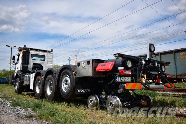 Volvo NEW FMX 8x4 RAIL ROAD SCHIENEN TWO WAY Вантажівки / спеціальні