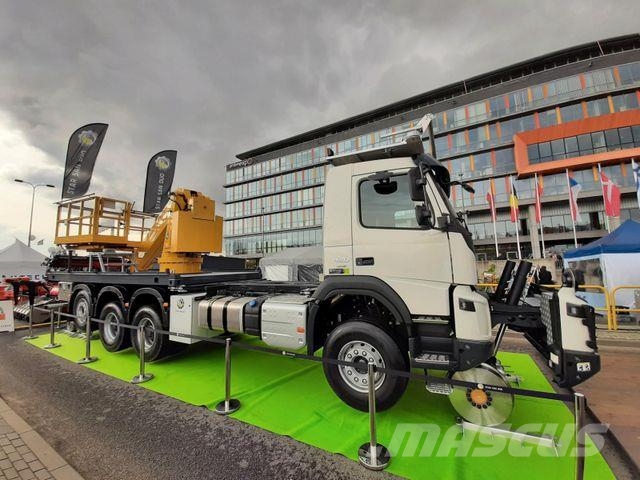 Volvo NEW FMX 8x4 RAIL ROAD SCHIENEN TWO WAY Вантажівки / спеціальні