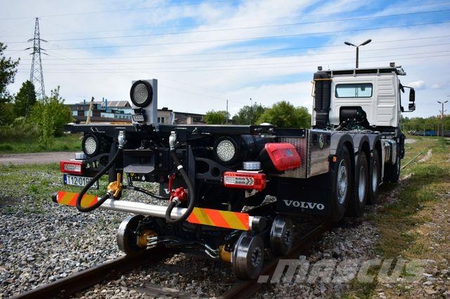 Volvo NEW FMX 8x4 RAIL ROAD SCHIENEN TWO WAY Вантажівки / спеціальні