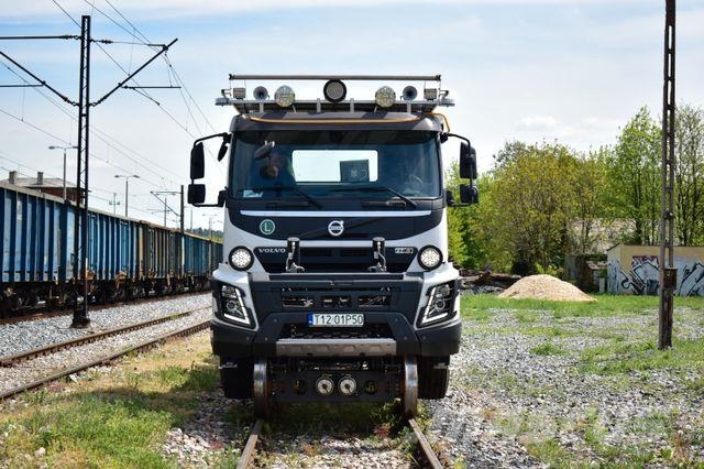Volvo NEW FMX 8x4 RAIL ROAD SCHIENEN TWO WAY Вантажівки / спеціальні