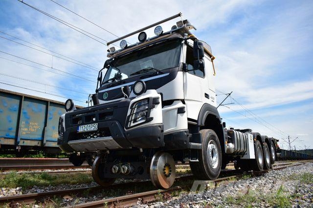 Volvo NEW FMX 8x4 RAIL ROAD SCHIENEN TWO WAY Вантажівки / спеціальні