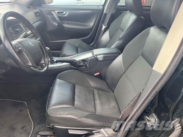 Volvo V70 Kombi 2.4 Kinetic 5 Zylinder für Export Auto's