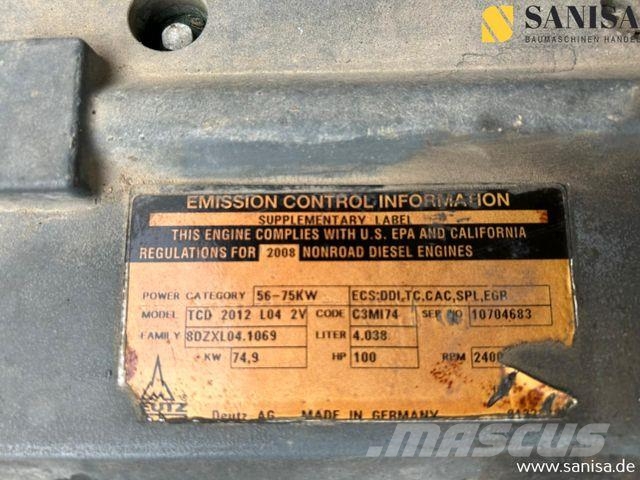 Wacker Neuson9503 EW/SW/4X4X4/Hydr. Verstell. /4800 Std حفارات بعجل