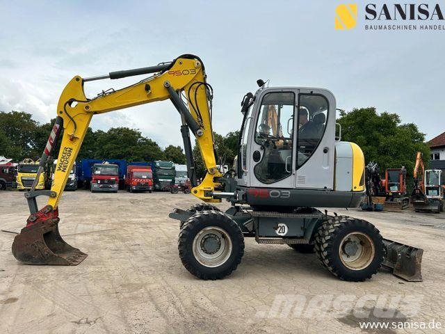 Wacker Neuson9503 EW/SW/4X4X4/Hydr. Verstell. /4800 Std حفارات بعجل