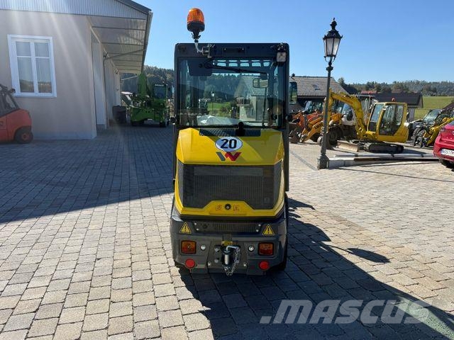 Wacker WL 250 neu Gumikerekes homlokrakodók