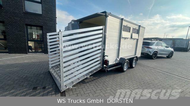 WST Edition Schlacht mit Seilwinde Viehanhänger Remorci transport animale