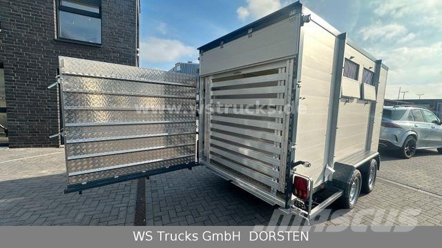 WST Edition Schlacht mit Seilwinde Viehanhänger Remorci transport animale