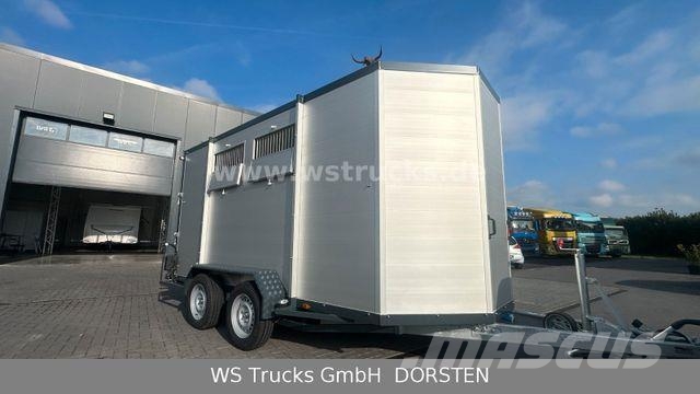 WST Edition Schlacht mit Seilwinde Viehanhänger Remorci transport animale