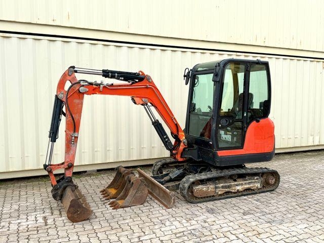 Yanmar SV26 / 2018 BJ / 3.735 H / 3 x Löffel Mini bagri <7t