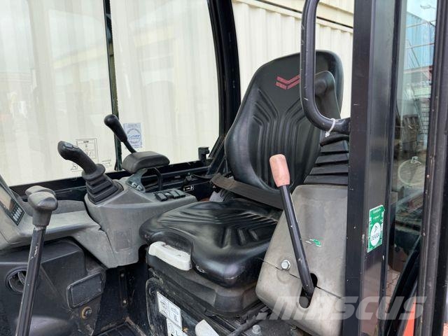 Yanmar SV26 / 2018 BJ / 3.735 H / 3 x Löffel Mini bagri <7t