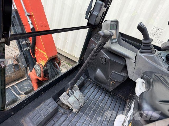 Yanmar SV26 / 2018 BJ / 3.735 H / 3 x Löffel Mini bagri <7t