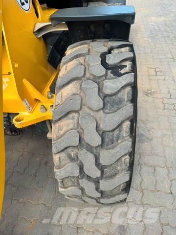 Yanmar V120 Cargadoras sobre ruedas