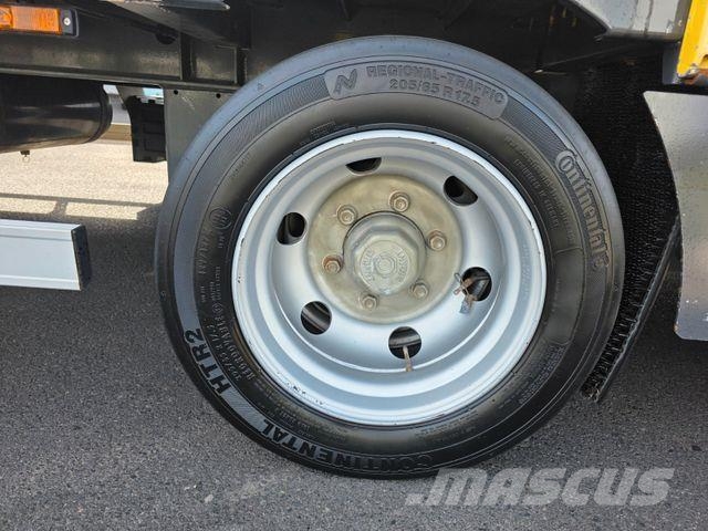 Zandt TAT-B 140 Rampen 10.545kg Nutzlast Низькорамні причепи