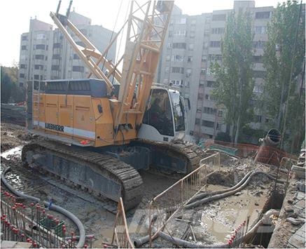 Liebherr HS855HD 履帶式起重機