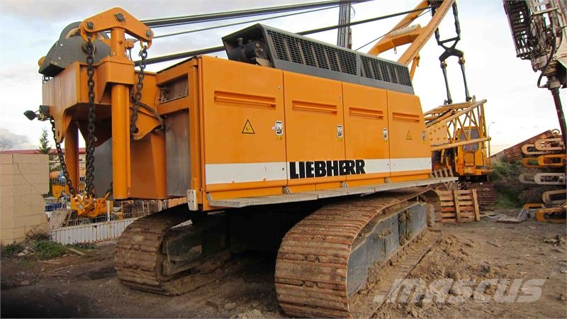 Liebherr HS855HD 履帶式起重機