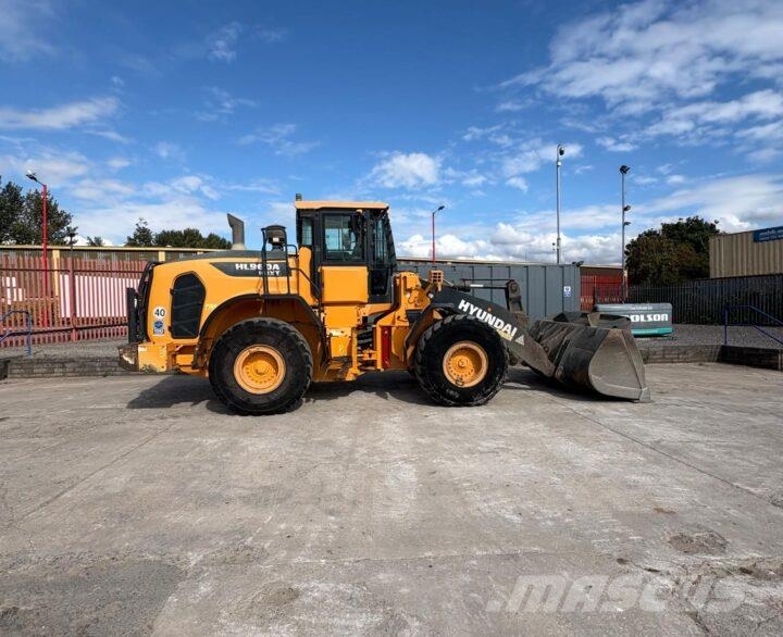Hyundai HL960AHDXT لوادر بعجل