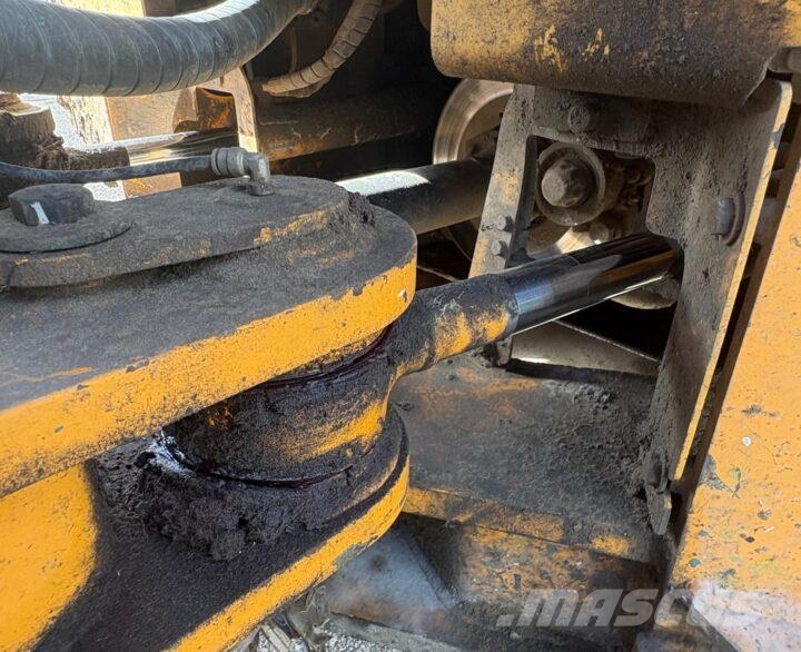 Hyundai HL960AHDXT Iekrāvēji uz riteņiem