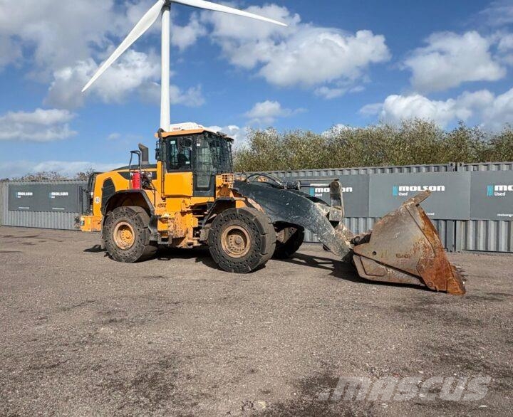 Hyundai HL960AHDXT Iekrāvēji uz riteņiem