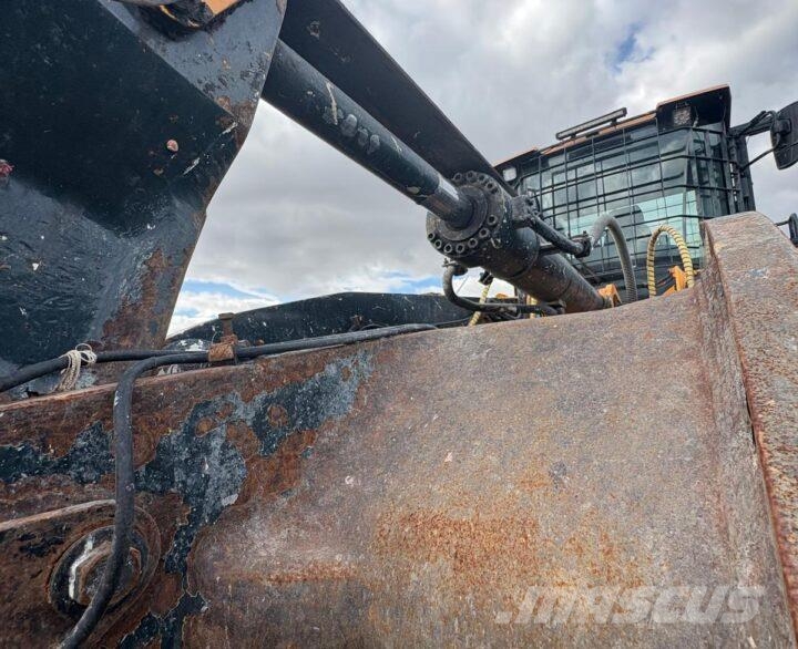 Hyundai HL960AHDXT 輪胎式裝載機