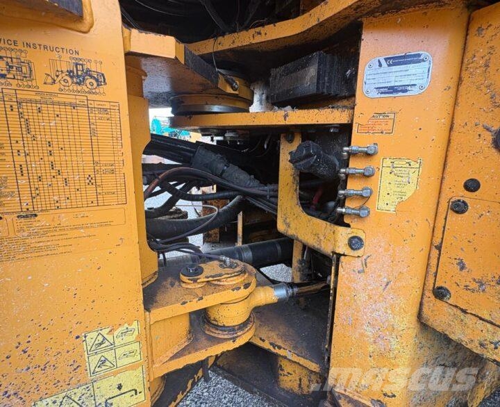Hyundai HL960AHDXT 輪胎式裝載機