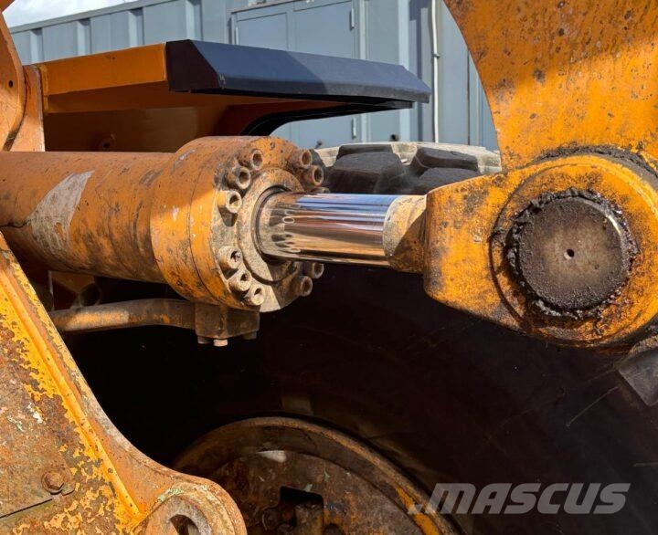 Hyundai HL960HDXT لوادر بعجل