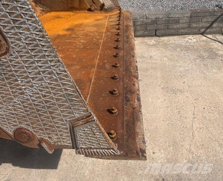 Hyundai HL960HDXT لوادر بعجل