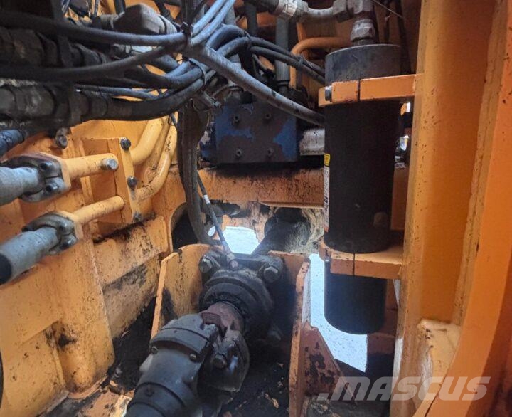 Hyundai HL970 لوادر بعجل