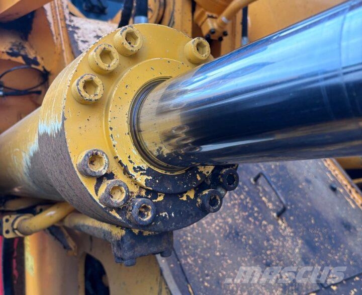 Hyundai HL970 لوادر بعجل