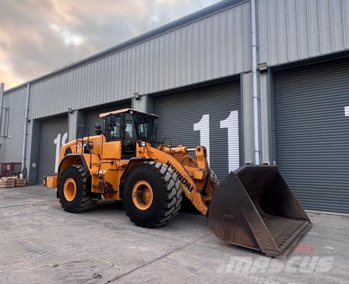 Hyundai HL970 لوادر بعجل
