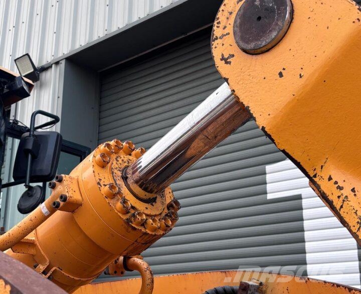 Hyundai HL970 لوادر بعجل