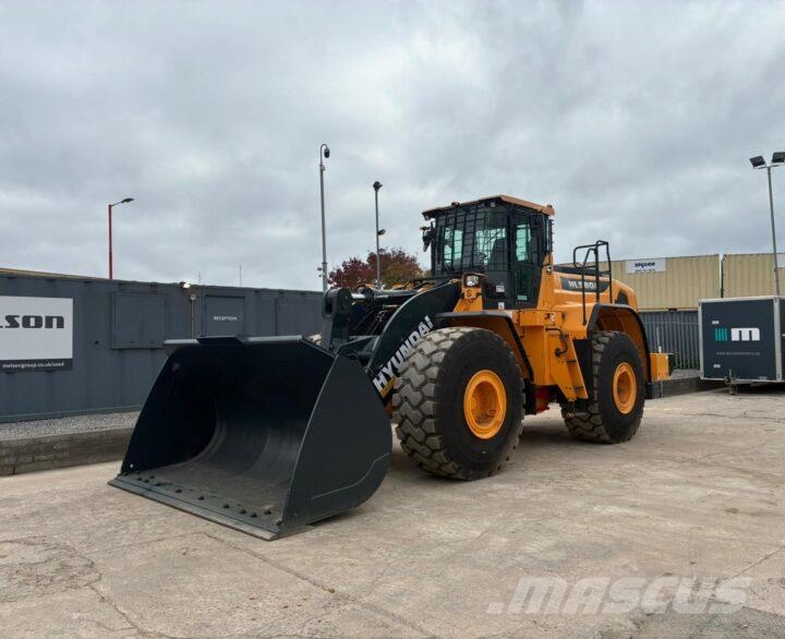 Hyundai HL980A لوادر بعجل