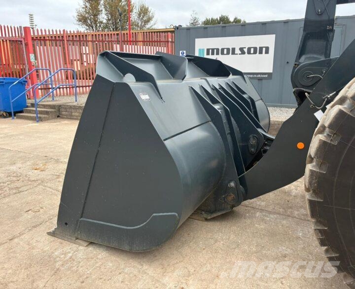 Hyundai HL980A لوادر بعجل
