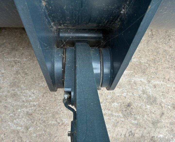 Hyundai HL980A لوادر بعجل