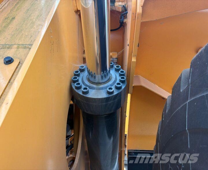 Hyundai HL980A لوادر بعجل