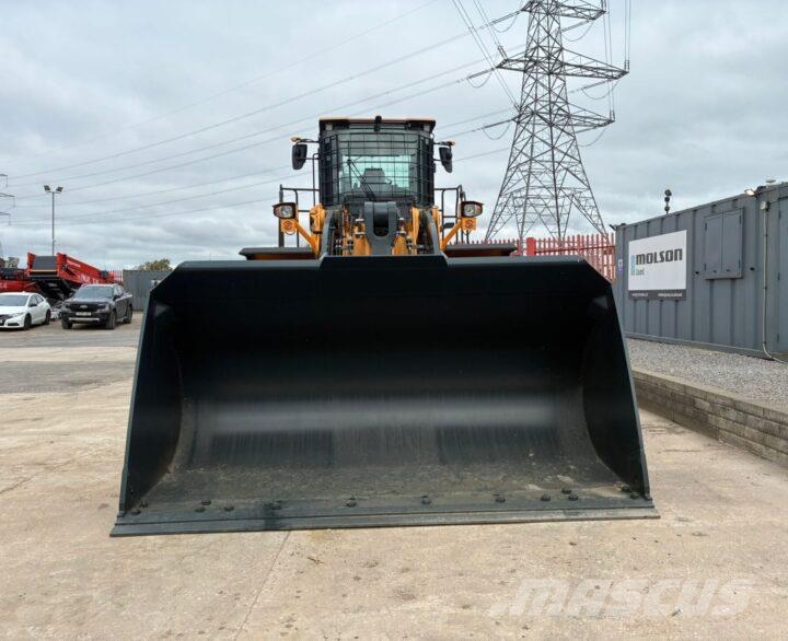 Hyundai HL980A لوادر بعجل