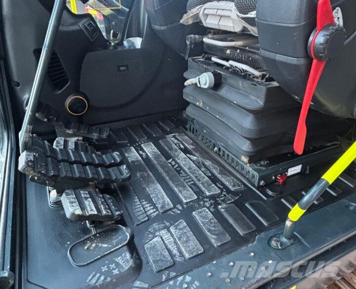 Hyundai HX140L Excavadoras sobre orugas