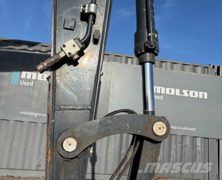 Hyundai HX140L Rupsgraafmachines