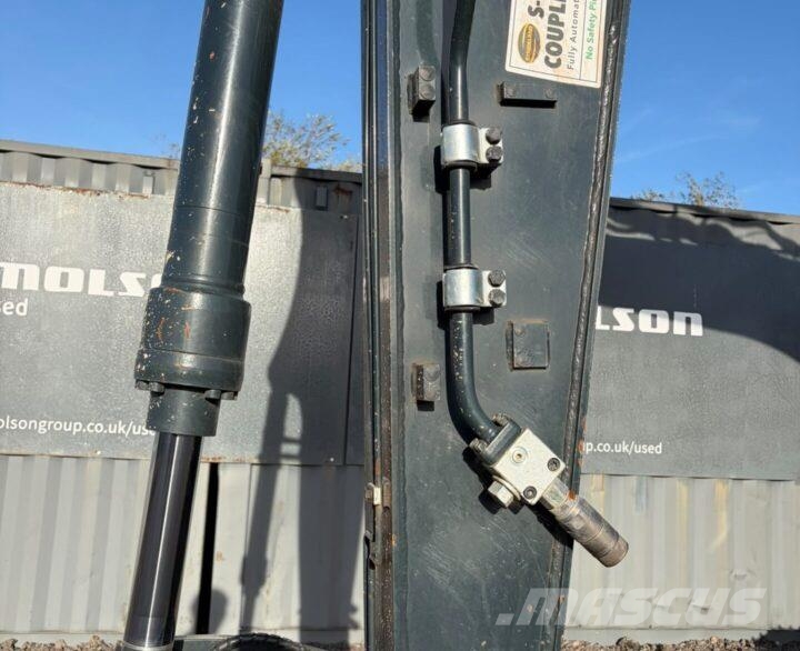 Hyundai HX140L Rupsgraafmachines