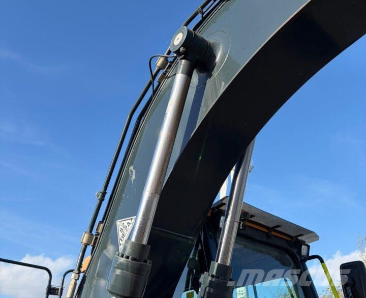 Hyundai HX140L Rupsgraafmachines