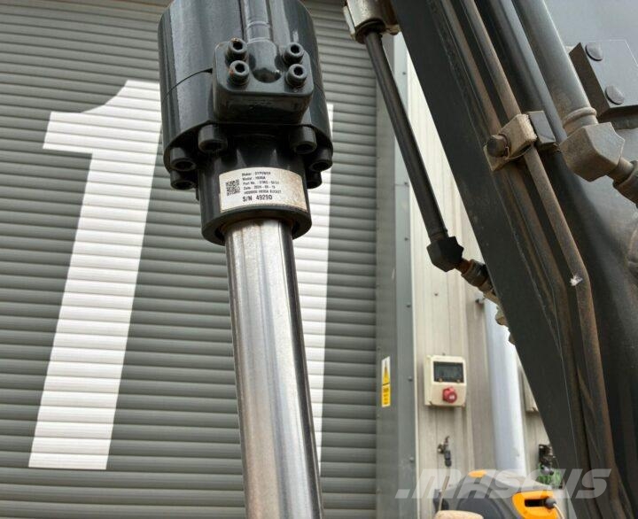 Hyundai HX85A 小型挖土機/掘鑿機<7t(小型挖掘機)