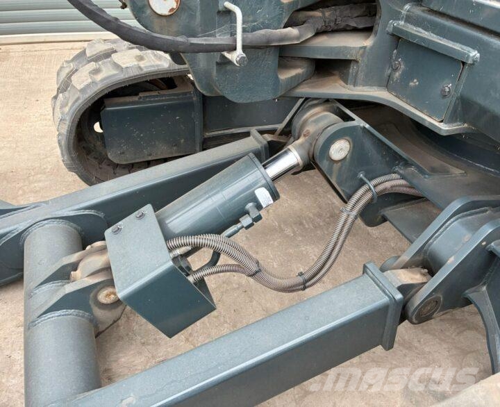 Hyundai HX85A 小型挖土機/掘鑿機<7t(小型挖掘機)