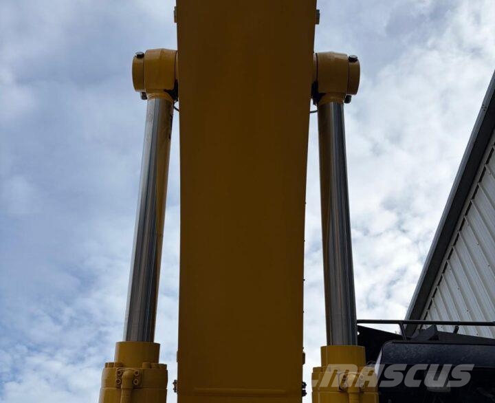 Kobelco 2022 Kobelco SK300LC-11 Crawler excavators